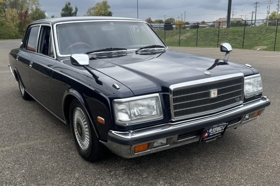 1993 Toyota Century sold for $6,375