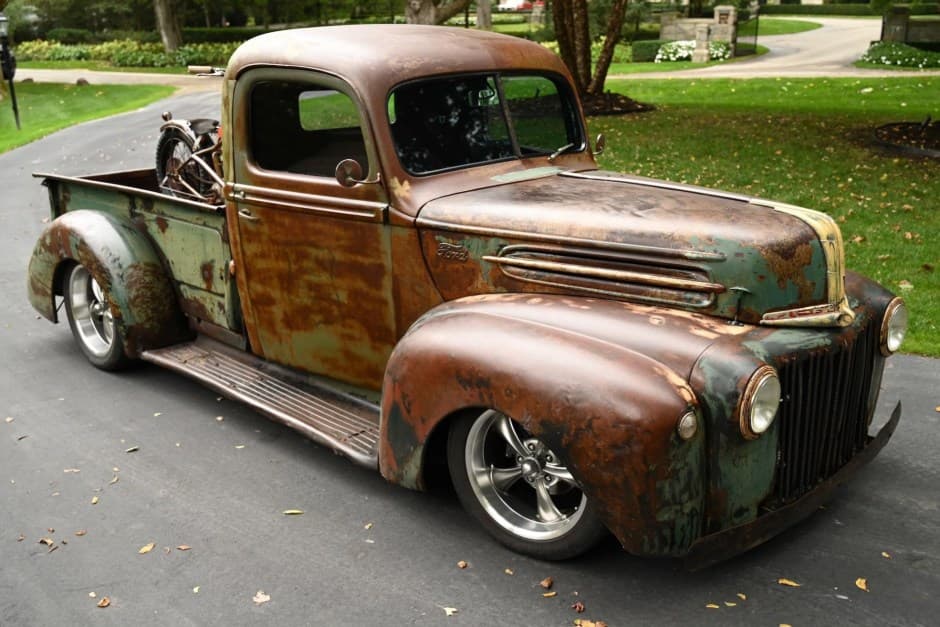 1946 Ford Pickup 1940-1947 sold for $36,500