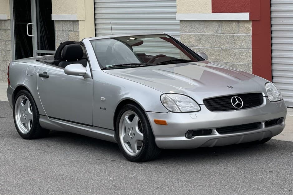 1999 Mercedes-Benz SLK-Class sold for $9,000