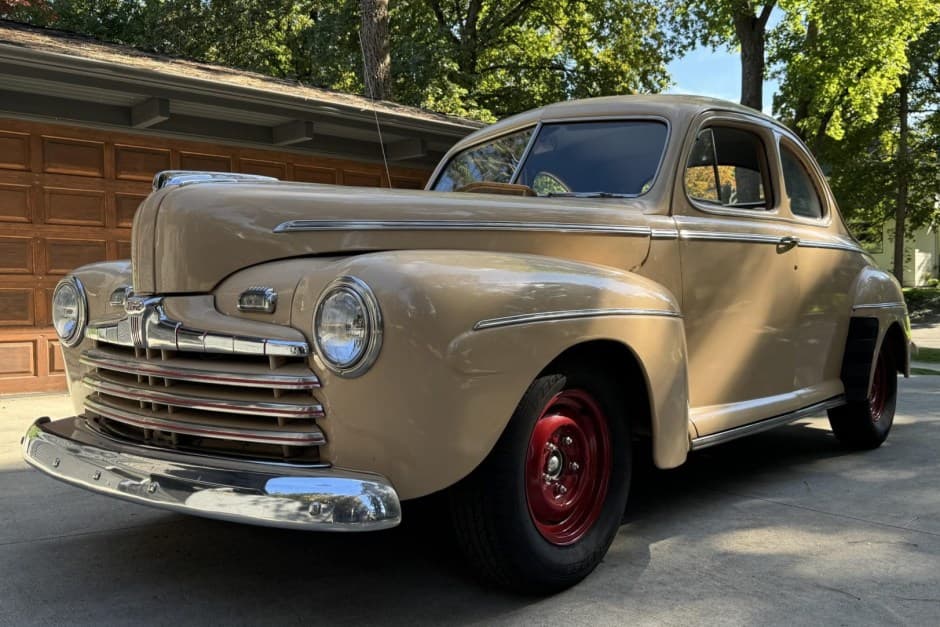1946 Ford Standard, Deluxe, & Super Deluxe sold for $10,321