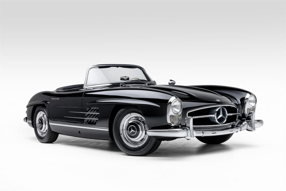 1958 Mercedes-Benz 300SL Gullwing & Roadster sold for $1,522,000
