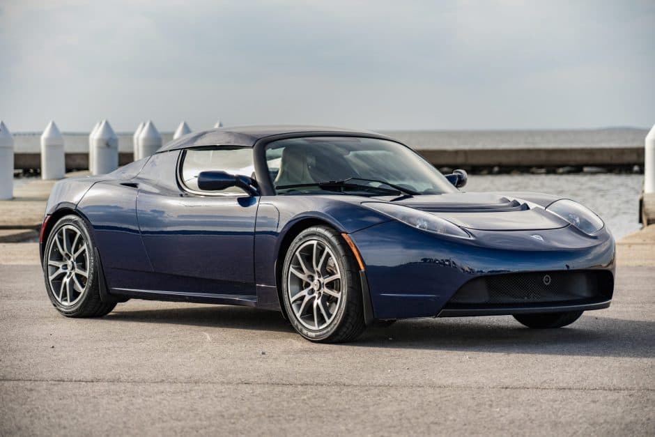 2008 Tesla Roadster sold for $73,500