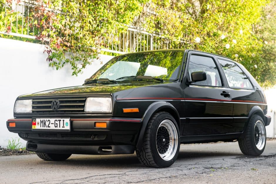 1989 Volkswagen GTI Mk2 sold for $8,000