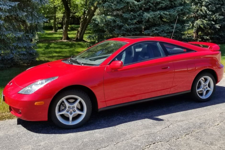 2000 Toyota Celica sold for $10,250