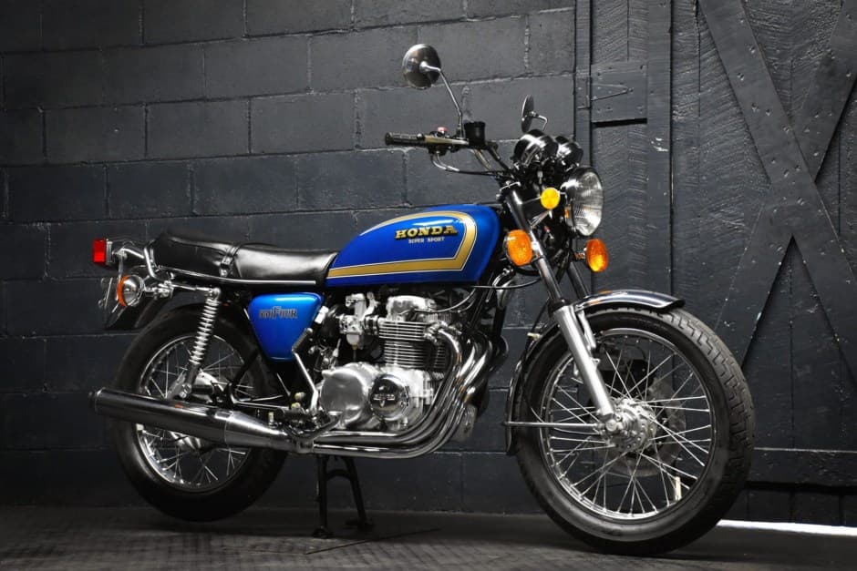 1900 Honda CB500 Four & CB550 sold for $11,750