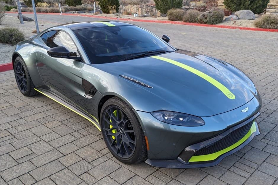 2020 Aston Martin V8 Vantage (2006+) sold for $133,000