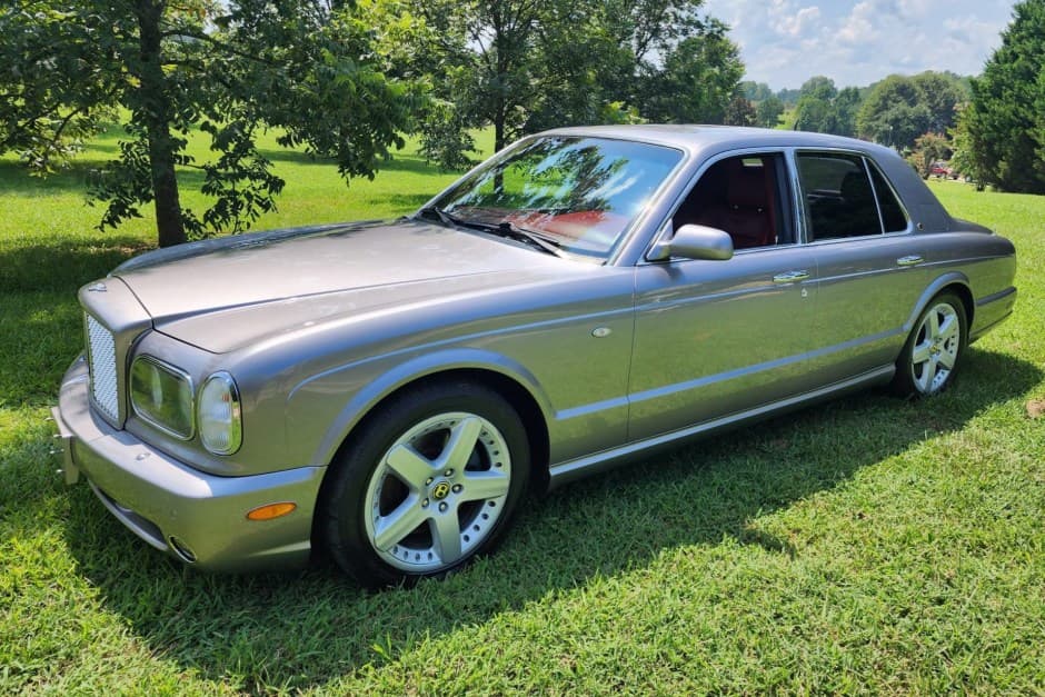 2003 Bentley Arnage sold for $30,250