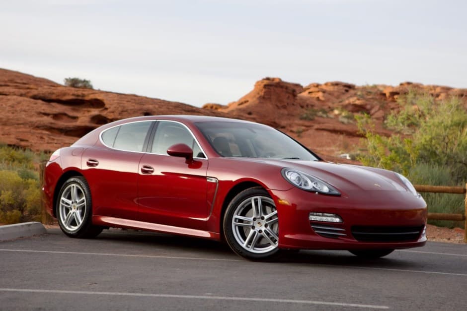 2010 Porsche Panamera sold for $33,000