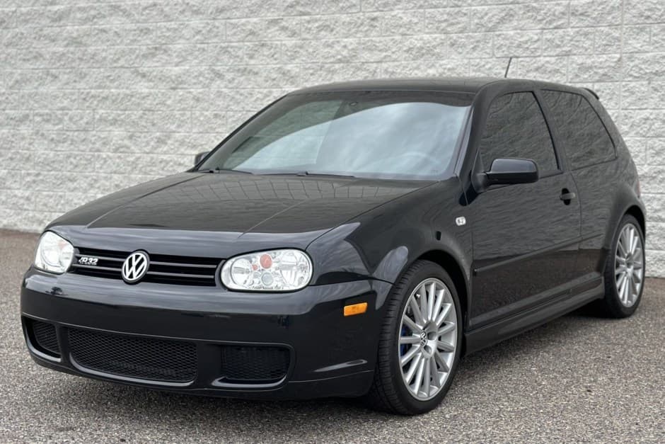 2004 Volkswagen R32 sold for $29,500