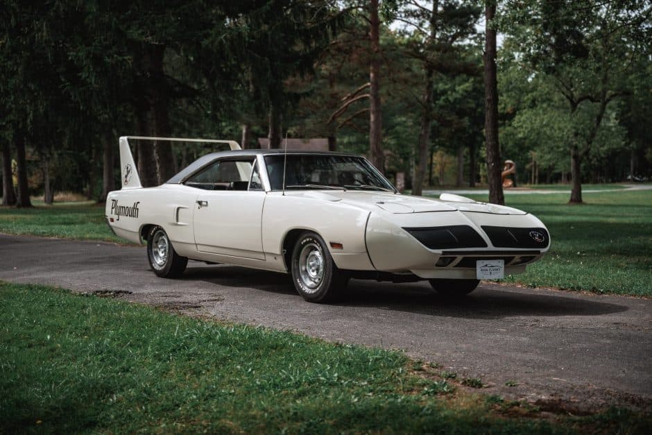 1970 Plymouth Superbird & Dodge Charger Daytona sold for $171,000
