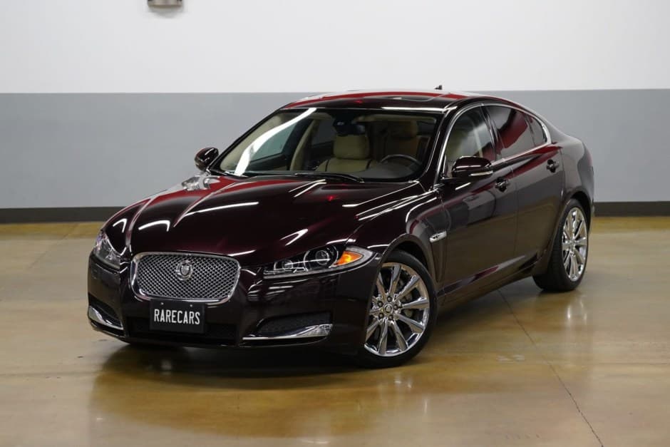 2013 Jaguar XF sold for $11,600