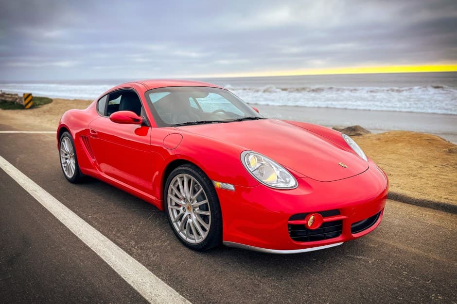 2006 Porsche 987 Cayman sold for $36,750