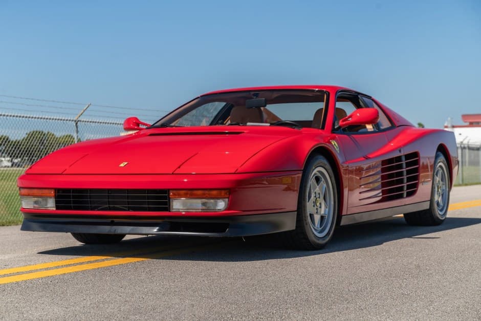 1990 Ferrari Testarossa sold for $147,000