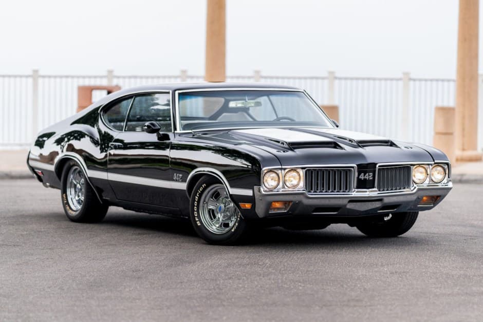1970 Oldsmobile 442 sold for $65,000