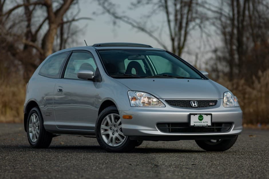2002 Honda Civic Si sold for $15,000