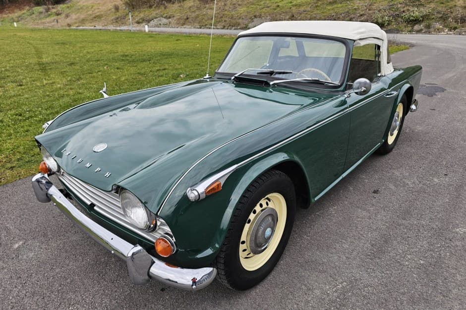 1967 Triumph TR4 sold for $23,077