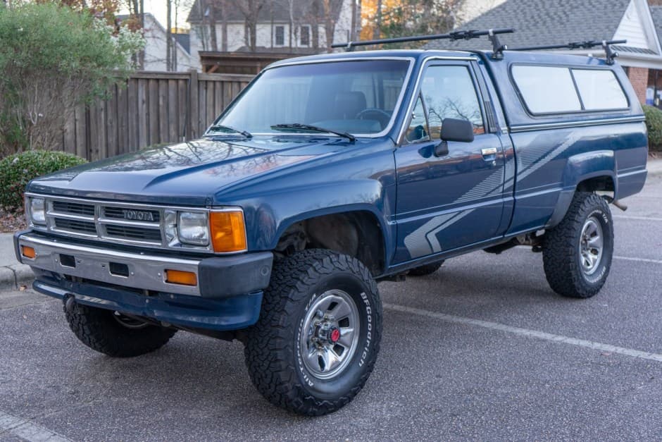 1988 Toyota Pickup (N50/N60/N70 1984-1988) sold for $11,187