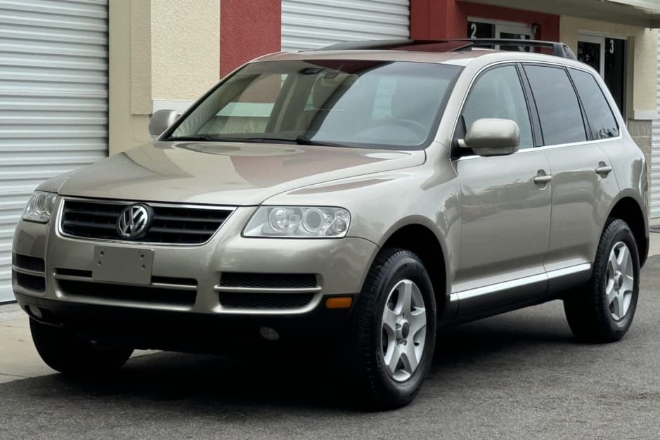 2005 Volkswagen Touareg sold for $11,700