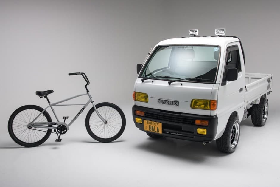 1997 Suzuki Carry sold for $17,000