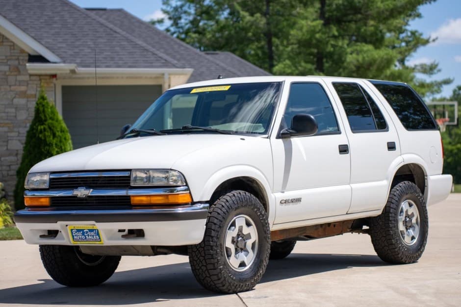 1998 Chevrolet Blazer 1995-2004 sold for $10,250