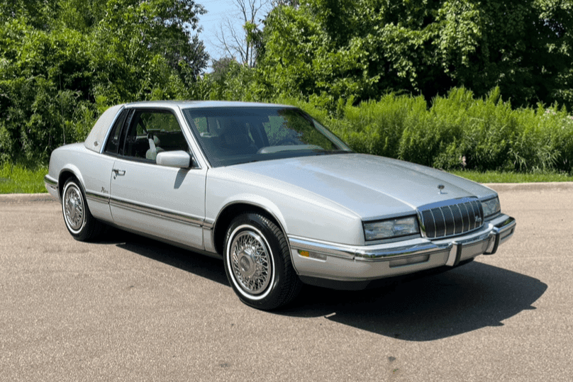 1992 Buick Riviera sold for $7,000
