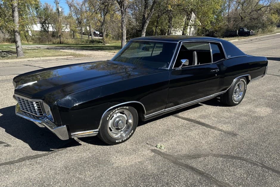 1972 Chevrolet Monte Carlo sold for $19,000