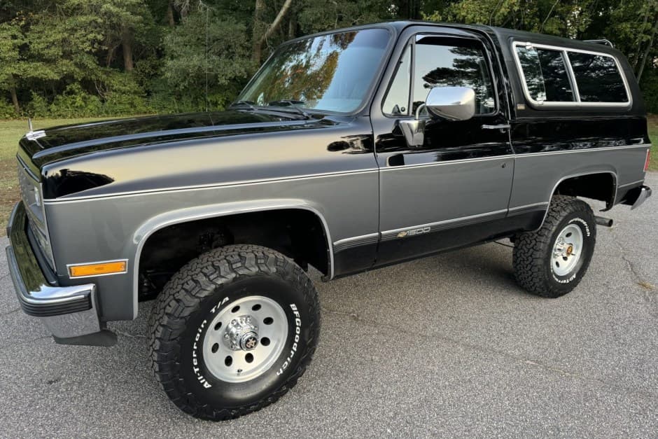 1990 Chevrolet K5 Blazer 1973-1991 sold for $55,000