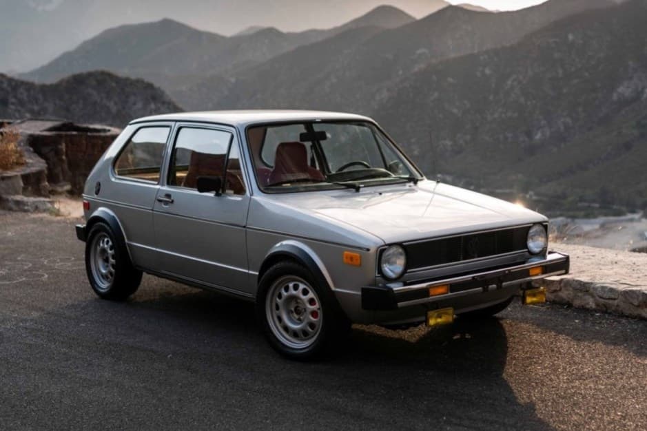 1978 Volkswagen Golf & Rabbit sold for $9,200