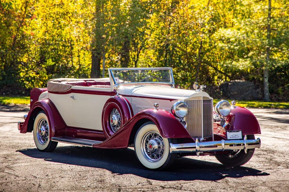 1934 Packard Eight sold for $123,000