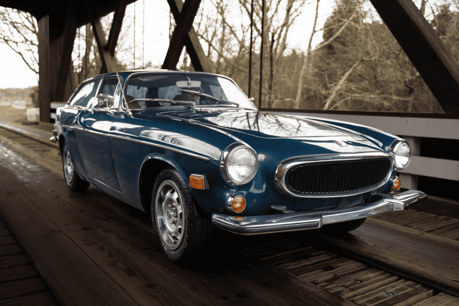 1973 Volvo 1800ES sold for $17,500