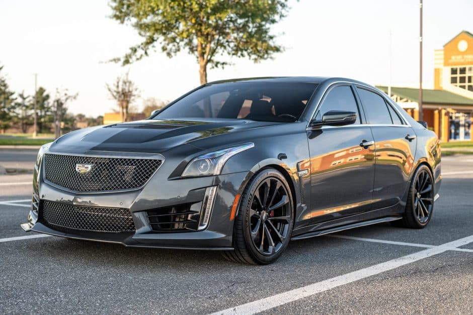 2017 Cadillac CTS & CTS-V sold for $59,000
