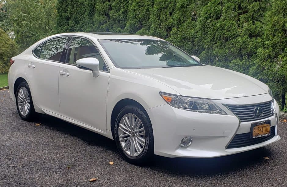 2013 Lexus ES sold for $17,000