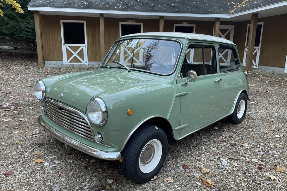 1968 Mini Mk I & Mk II sold for $16,500
