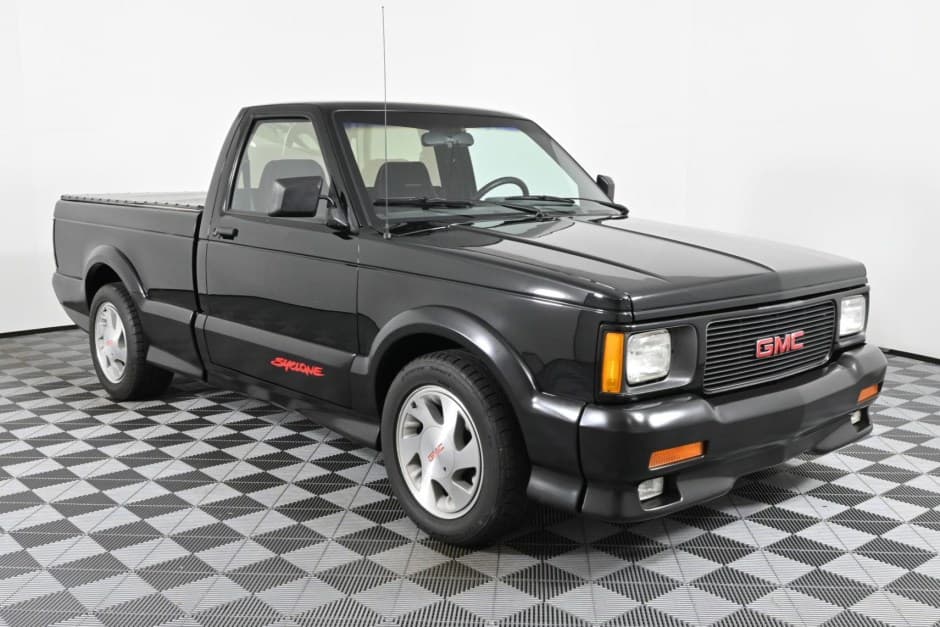 1991 GMC Syclone sold for $32,000