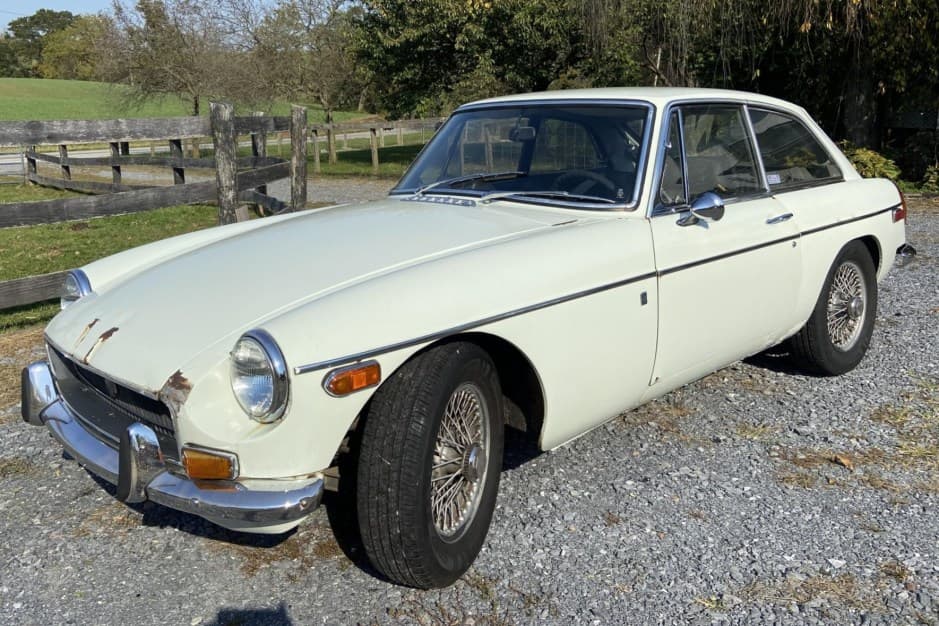 1970 MG MGB sold for $2,650