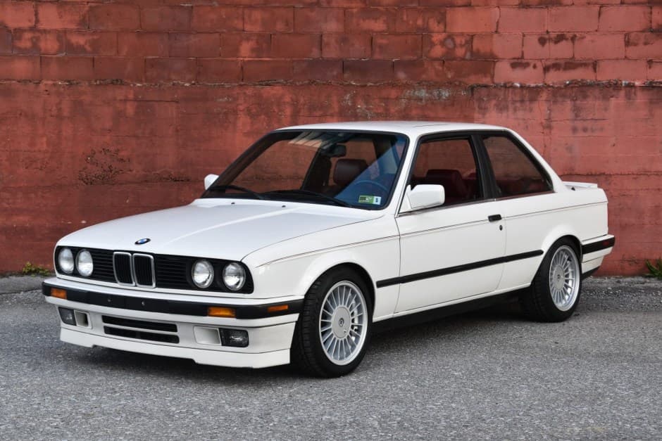 1990 BMW E30 3-Series Coupe sold for $22,000