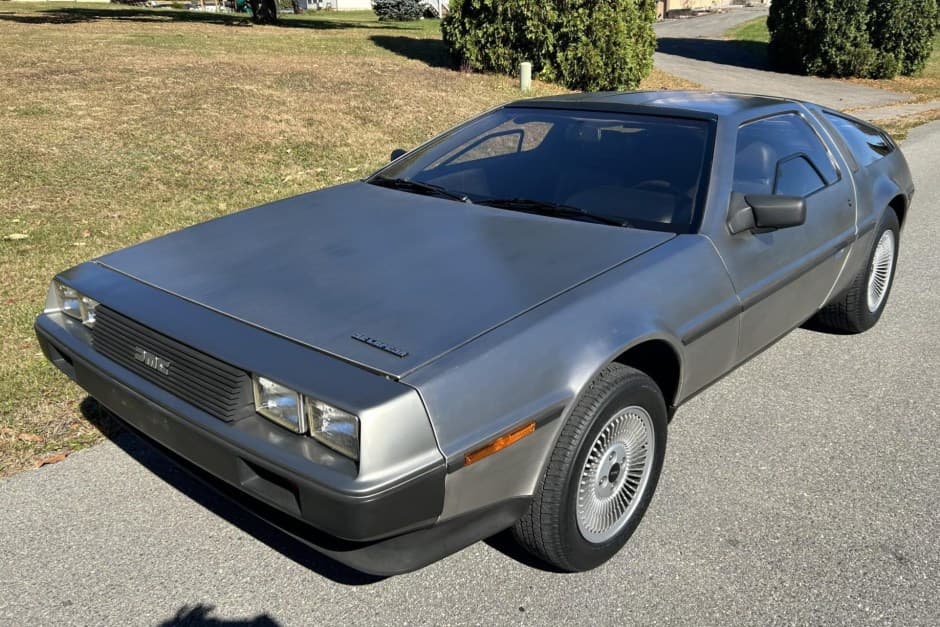 1983 DeLorean DMC-12 sold for $69,500