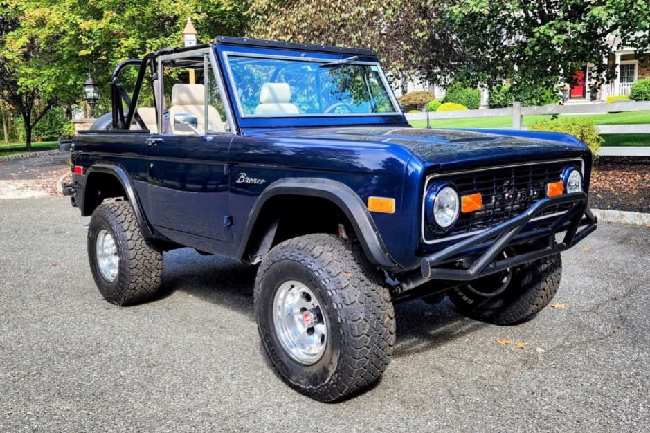 1975 Ford Bronco U13/U14/U15 1966-1977 sold for $31,750