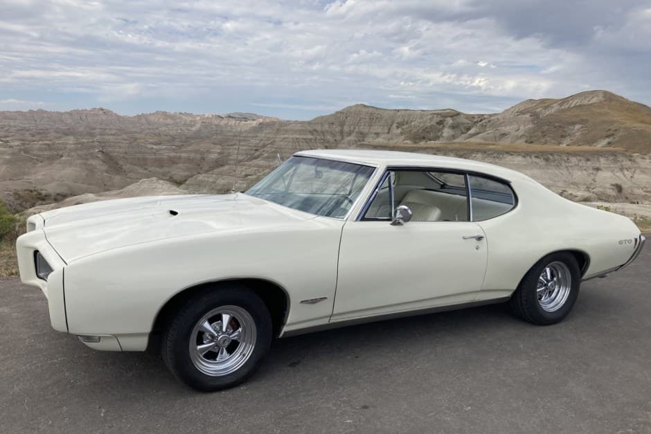 1968 Pontiac GTO sold for $38,000