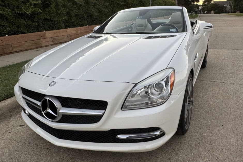 2015 Mercedes-Benz SLK-Class sold for $15,125
