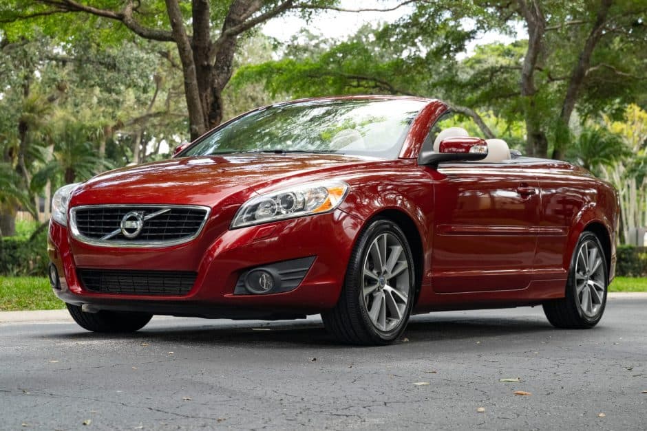 2013 Volvo C70 sold for $16,750