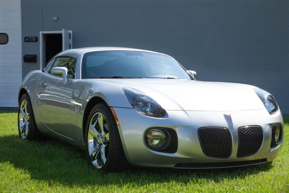 2009 Pontiac Solstice sold for $29,250
