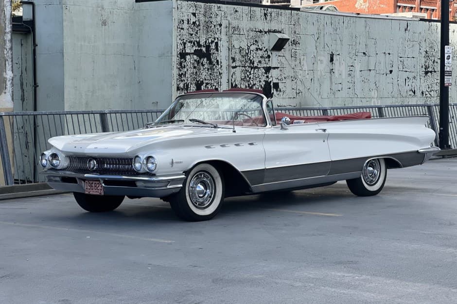 1960 Buick Electra sold for $27,000