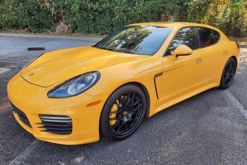 2014 Porsche Panamera sold for $24,750