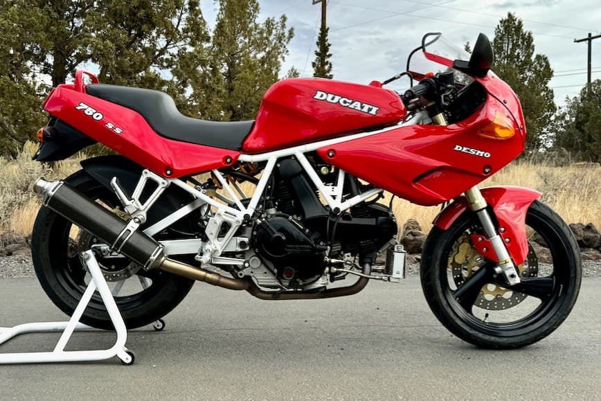1992 Ducati 750, 800, 900, & 1000 Supersport (1988-2007) sold for $4,400