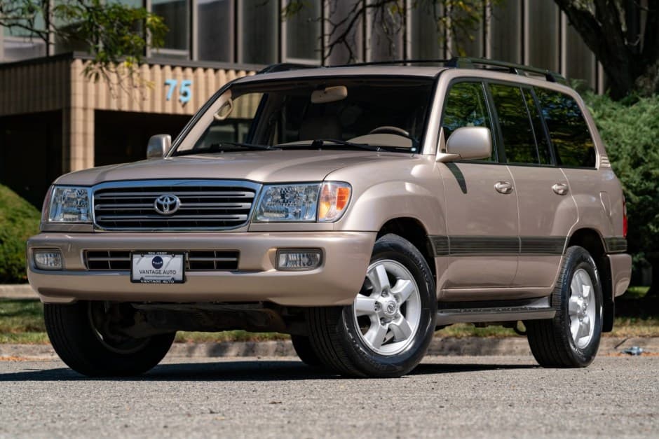 2004 Toyota Land Cruiser 100-Series sold for $40,250