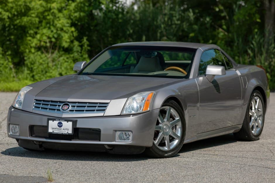 2005 Cadillac XLR sold for $18,505
