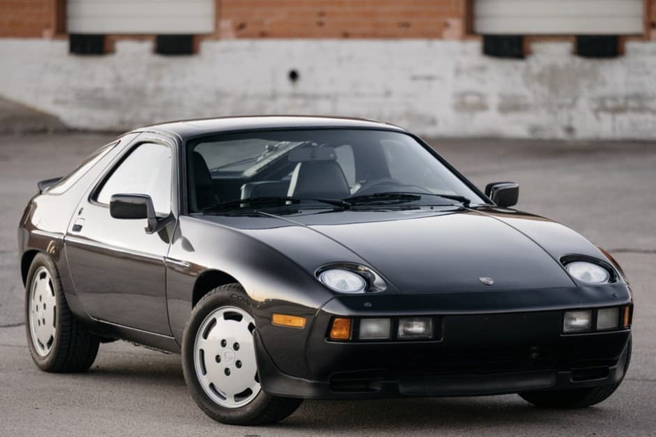 1982 Porsche 928 sold for $27,000