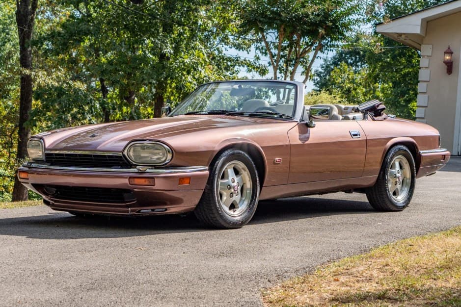 1995 Jaguar XJS sold for $10,000