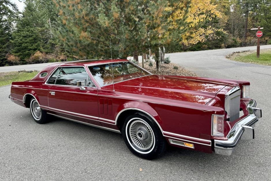 1979 Lincoln Continental Mark V (1977-1979) sold for $36,000